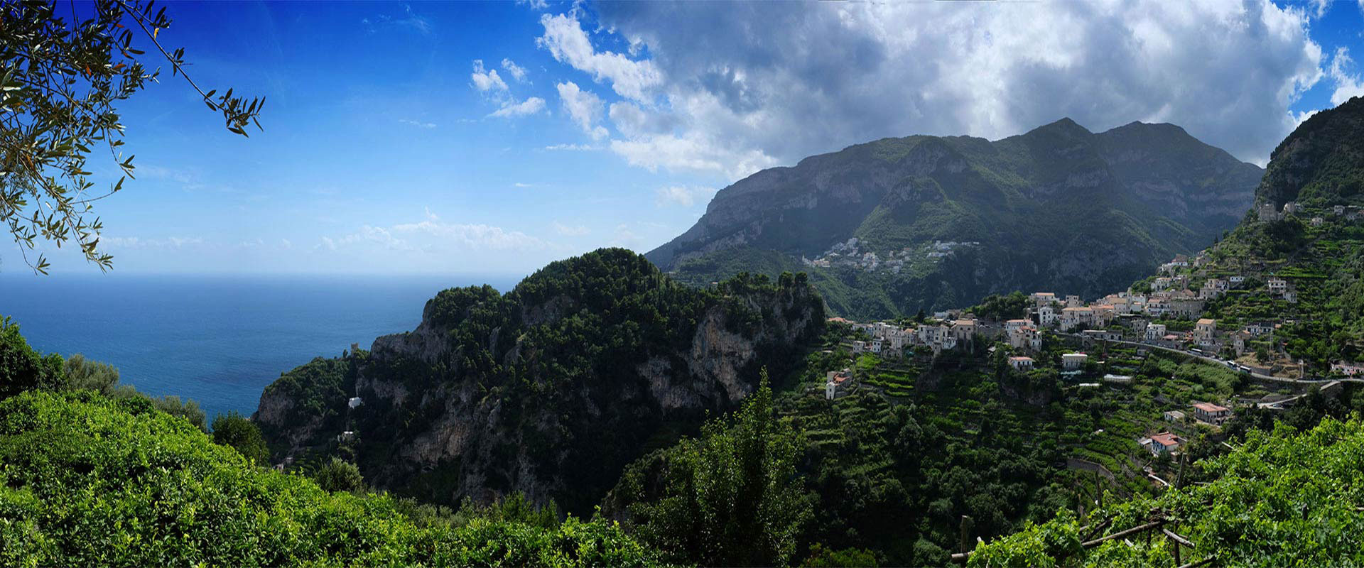 A panoramic view of Pontone from Ravello